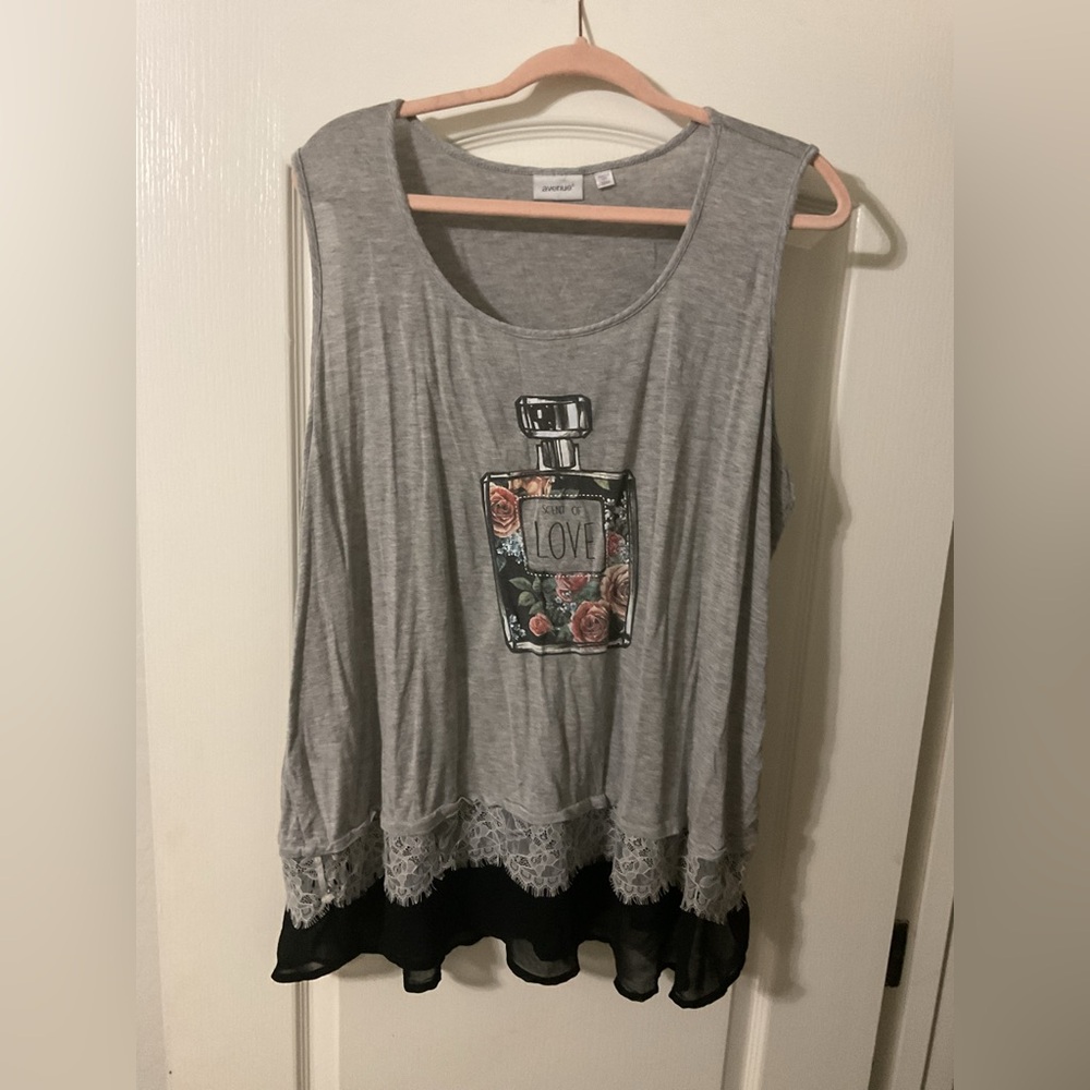 Avenue Heather Gray Graphic Tee